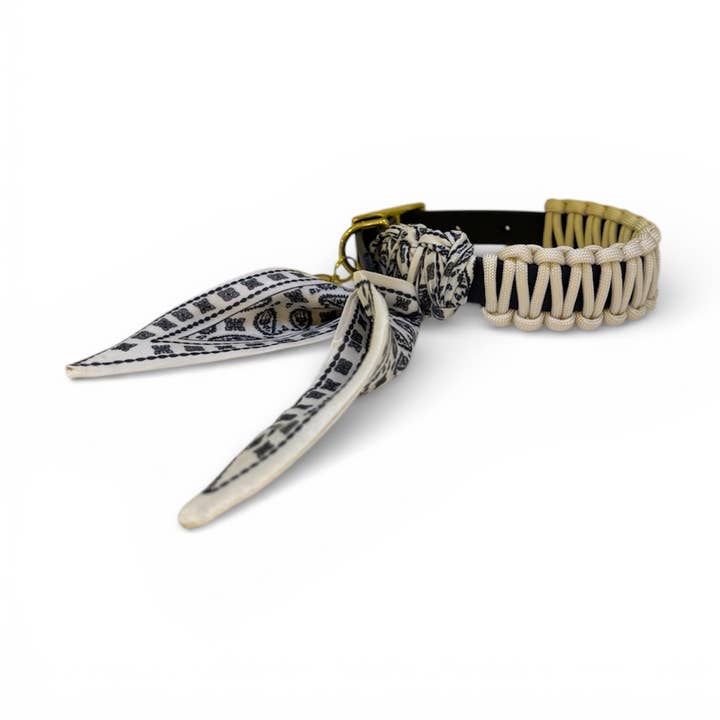 Collier Florine pour la vente par Marley and Me