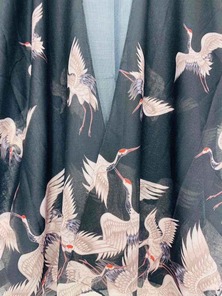 JC Sunny Fashion - Wholesale Kimono - Women's - Black-Beige Crane Kimono1
