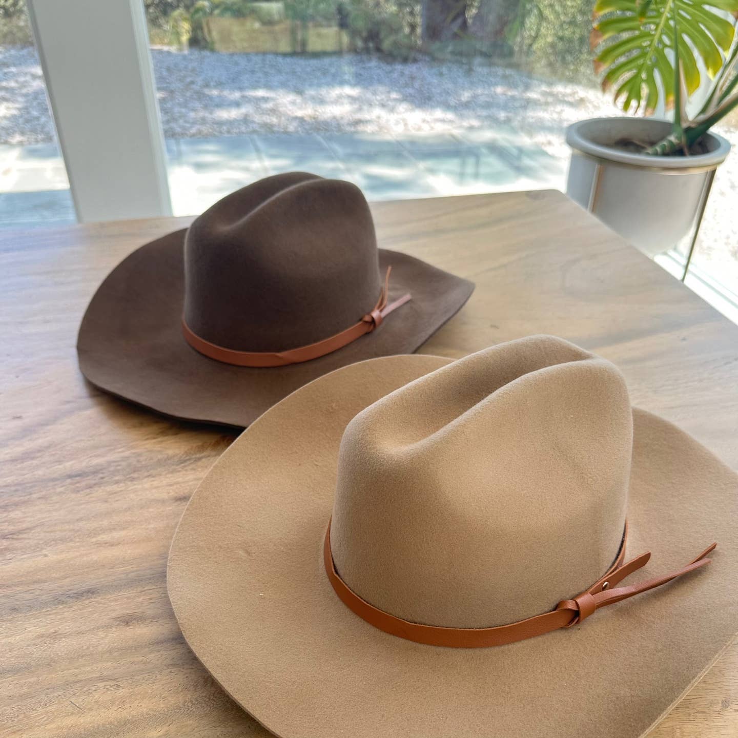 Bella Betty - Wholesale Cowboy Hat - Women's -  Australian Wool Cattleman Cowboy Hat With Leather Belt 12