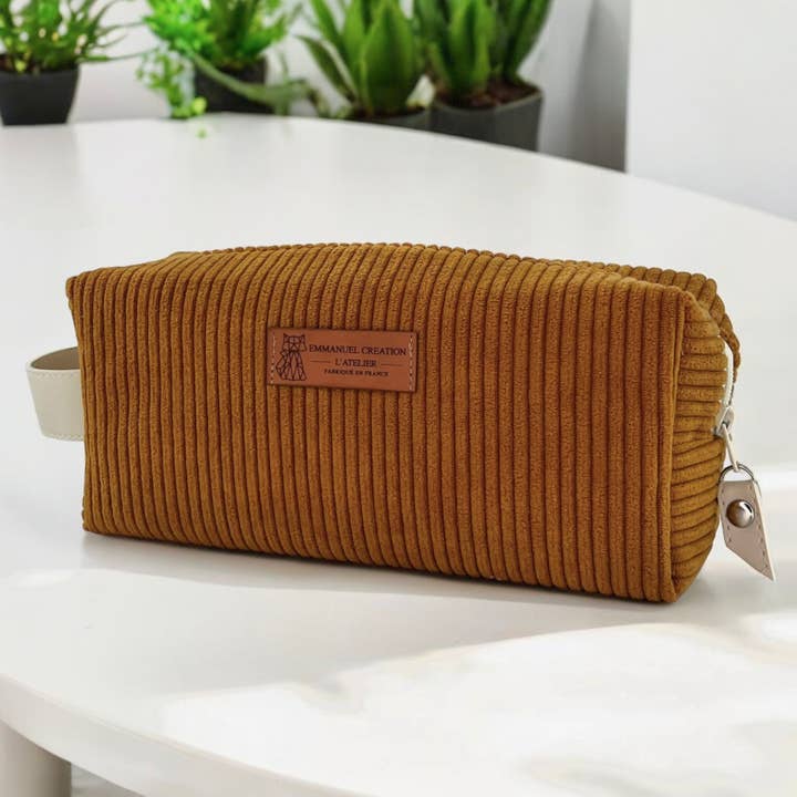 Nomadfodral S, ”Corduroy” kamel för wholesale av Emmanuel Création