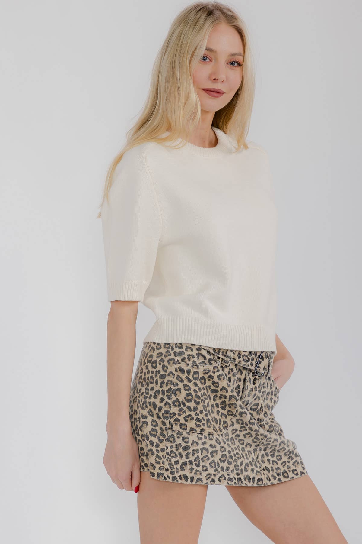 Star Drop – wholesale Knitted jumper – Women′s – SHORT SLEEVE SWEATER TOP (SDW6319)4