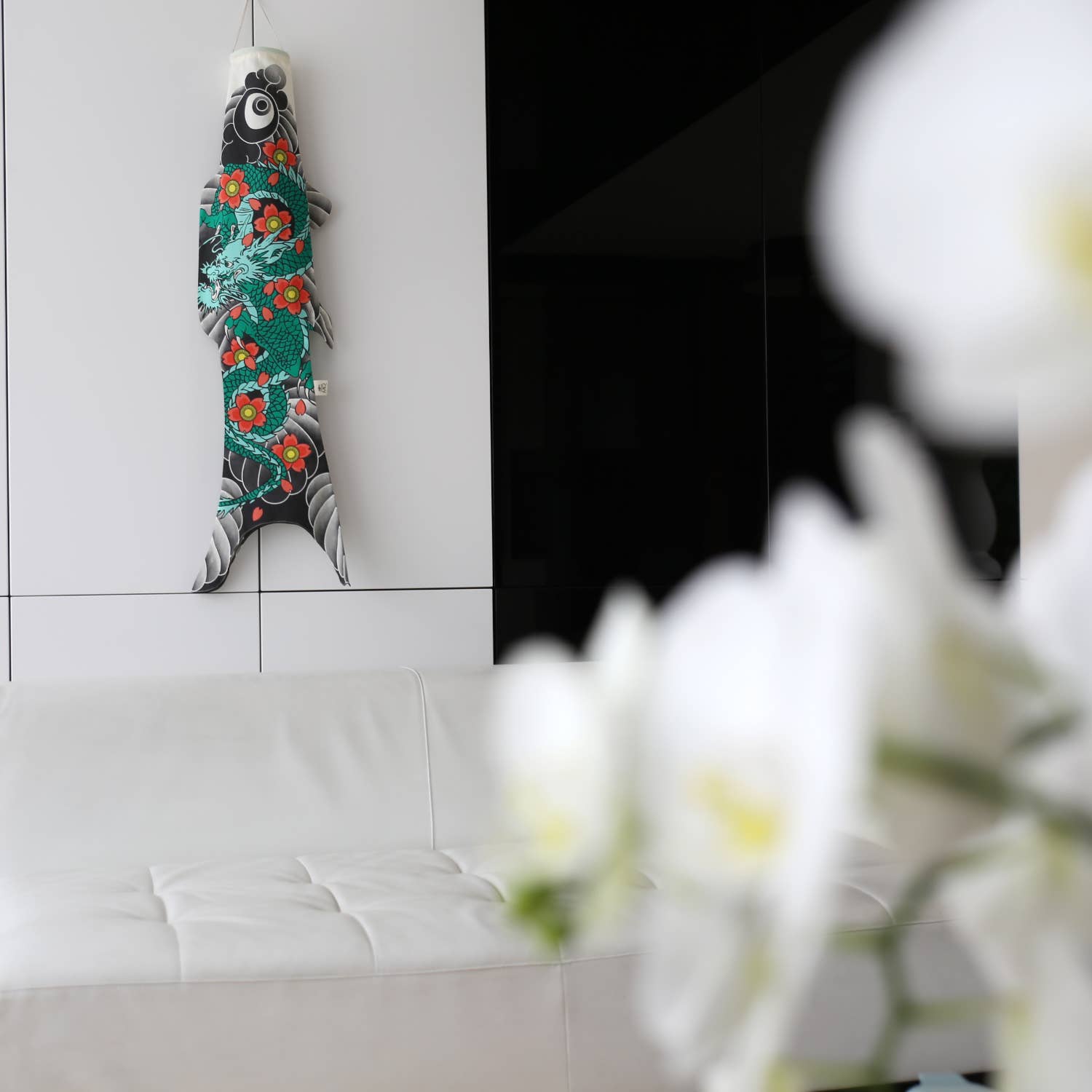 MADAME MO – Engroshandel 3D-vægkunst – Tattoo Dragon Koinobori - unik vægdekoration (M)1