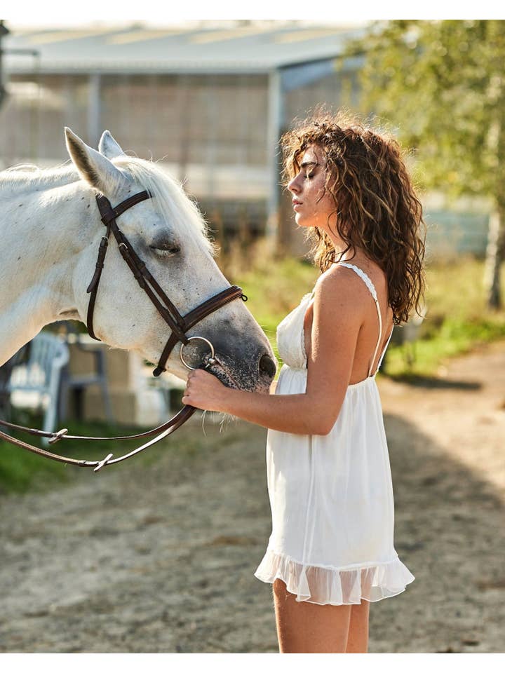 Ariane Delarue – wholesale Chemise - Dam – Céline, Babydoll i ren siden och Chantilly spets
