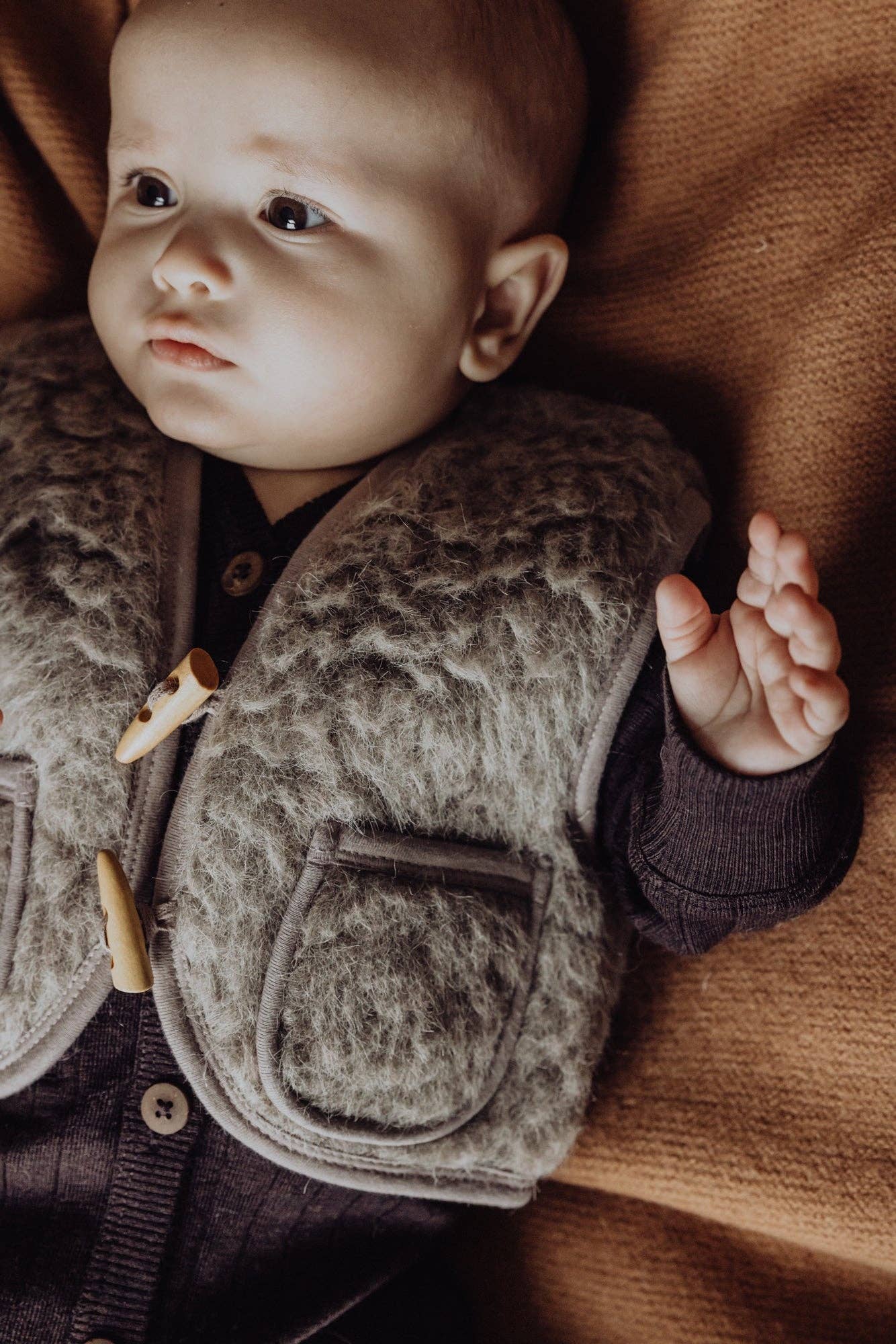 Finch & Fable - Wholesale Outerwear Vest - Kids - Wool Sherpa Vest - Sand1