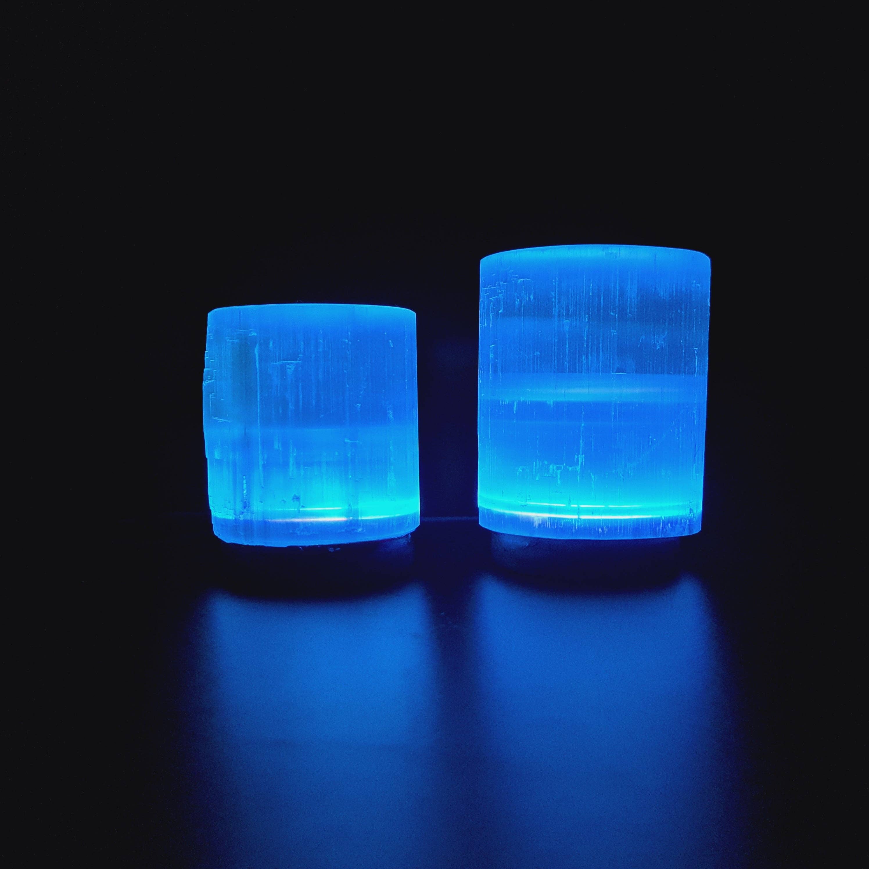 Gemstone Gifts Ltd. – wholesale Accent/desk lamp – Selenite USB lamp - Cylinder (Colour changing)1