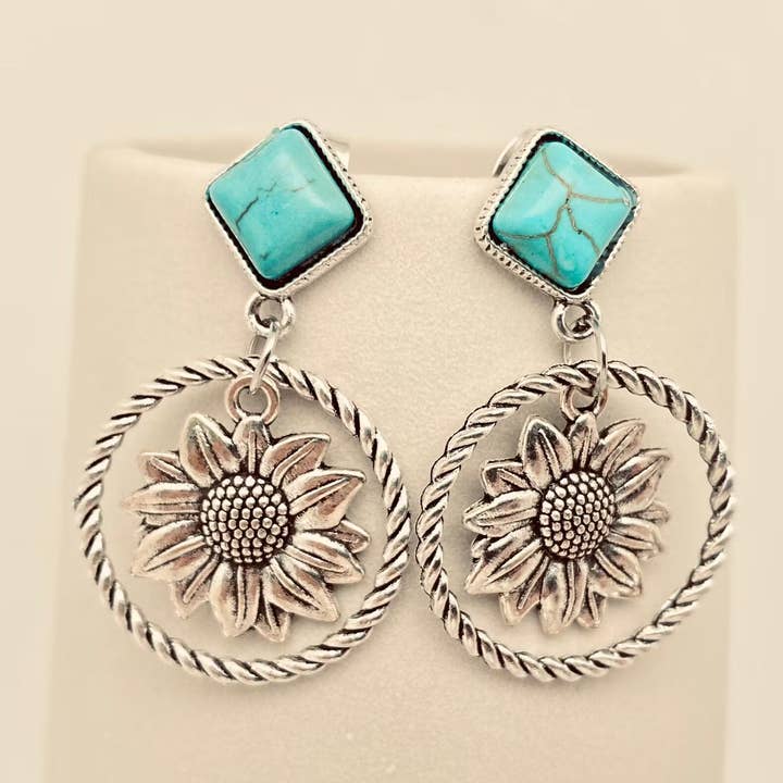 Western Style Sunflower Pendant Post Earrings - WJ and other Purchase Wholesale sunflower. Free Returns & Net 60 Terms on Faire trending on Faire.