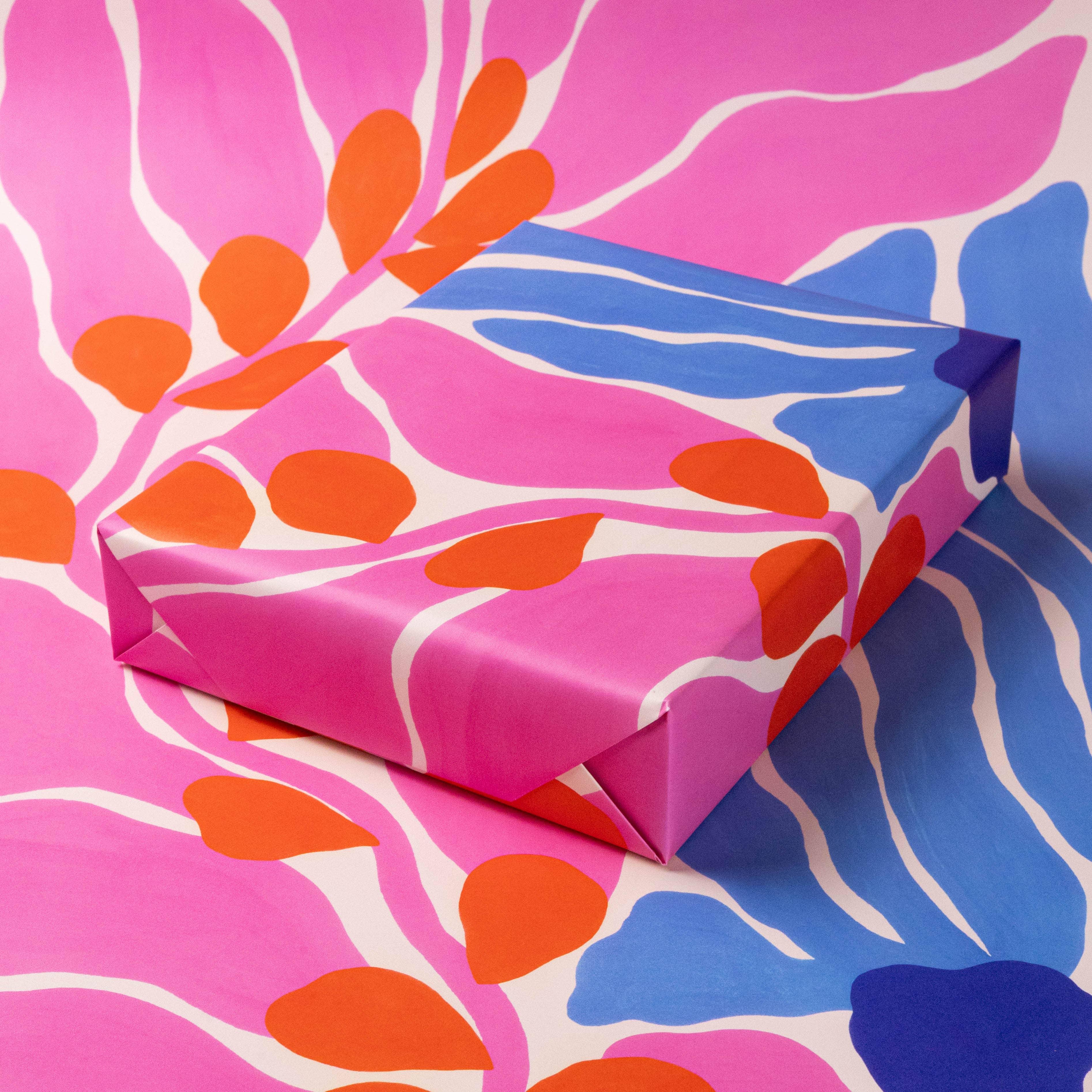 Evermade - Wholesale Flat Wrap - Kelp and Seagrass Gift Wrap by Liv Lee x WWF1