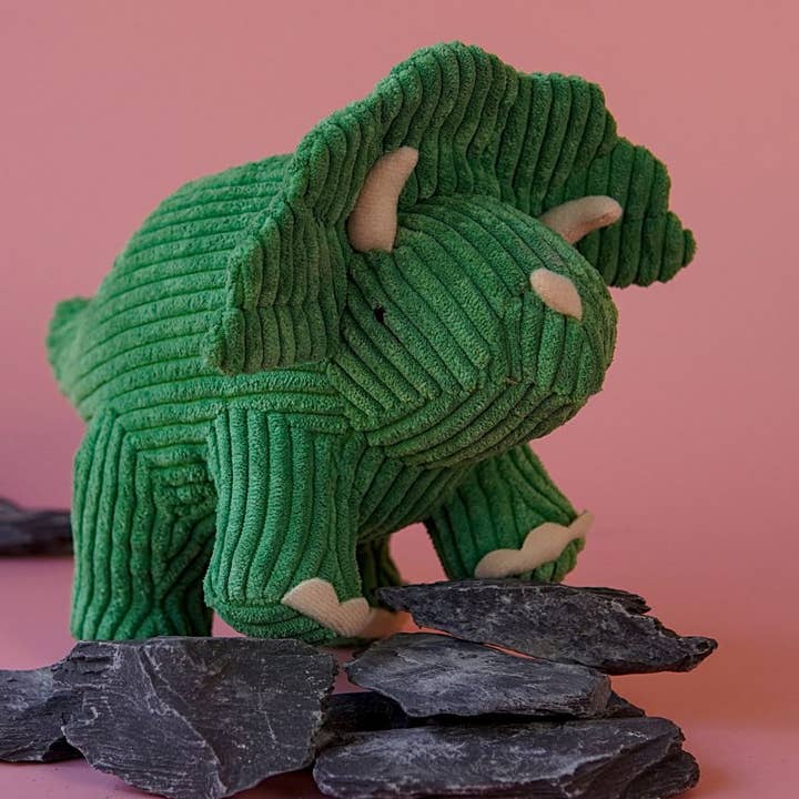 Kleine Corduroy Triceratops Dinosaurus Knuffel Teddy in Groen voor wholesale door Best Years Ltd