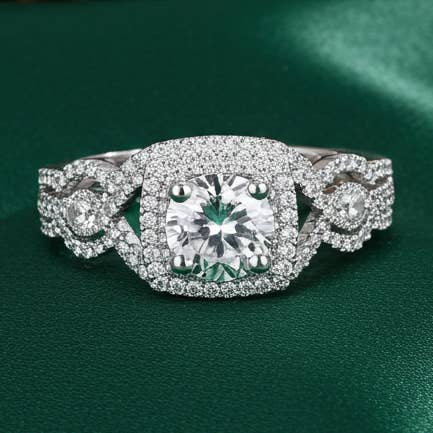 King Of Bling's Sterling Silver Fyrkantig Kubisk Zirkonia 1,80ct Bröllop Vit Damring Storlek 7 för wholesale av KING OF BLINGS