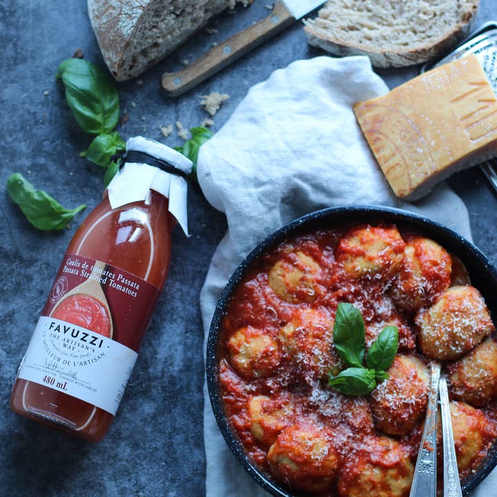 Favuzzi - Wholesale Pasta Sauce - Passata