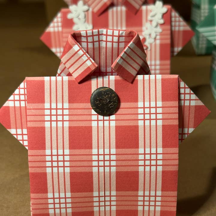 Handmade Aloha Kauai - Wholesale Gift Box - Handmade Origami Aloha Shirt Treat Gift  Boxes - Palaka