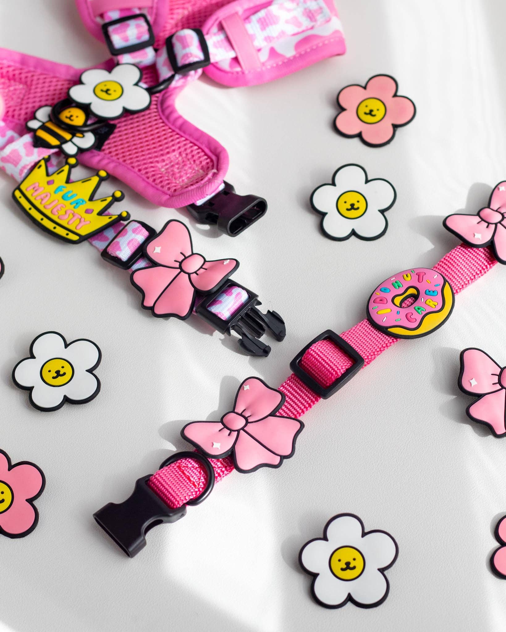 Rosa Band Pink Jiby Hund Charm für den Großhandel auf Faire1