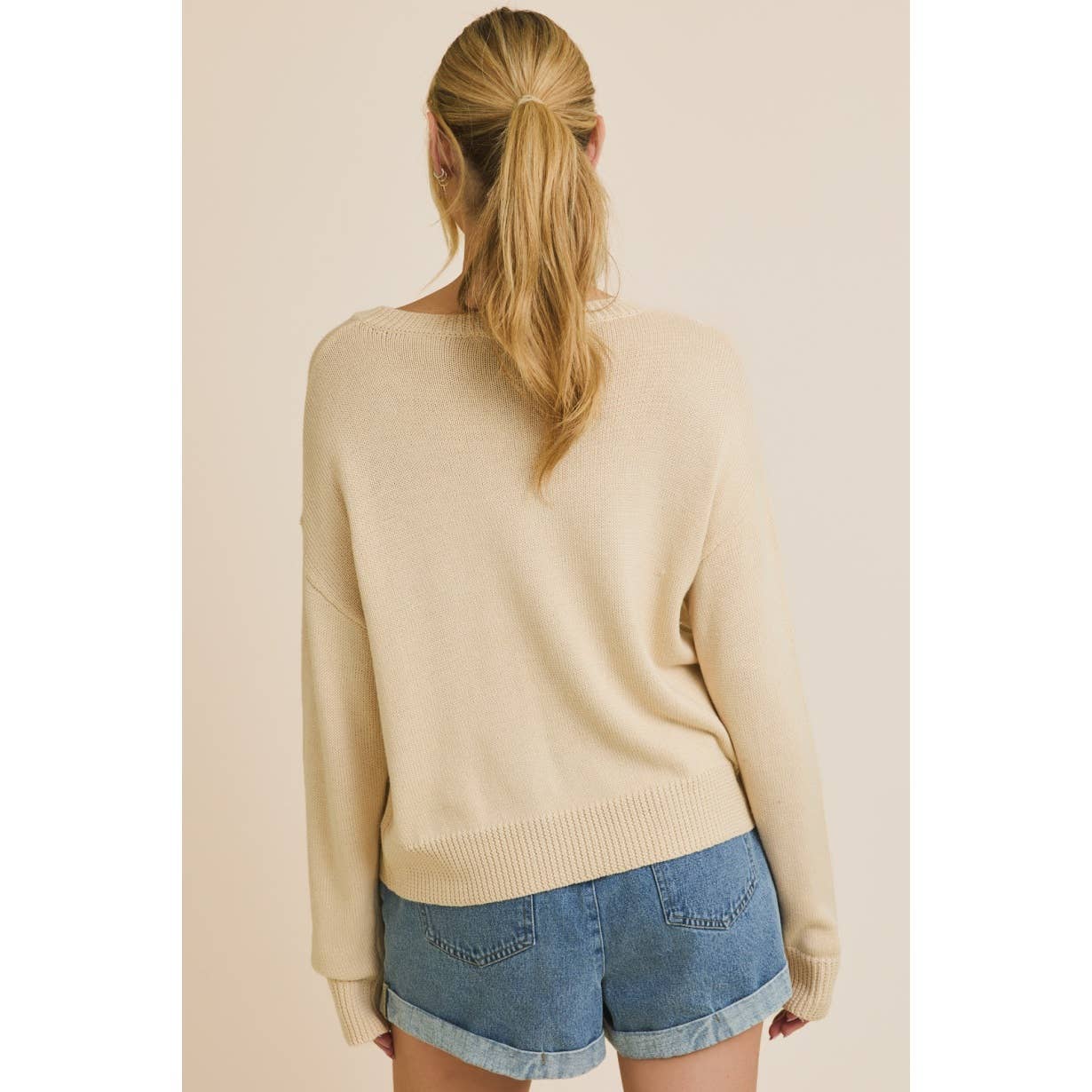 ELFENBEIN Gemütlicher Rundhals-Pullover mit Krabbenmotiv für den Großhandel auf Faire3