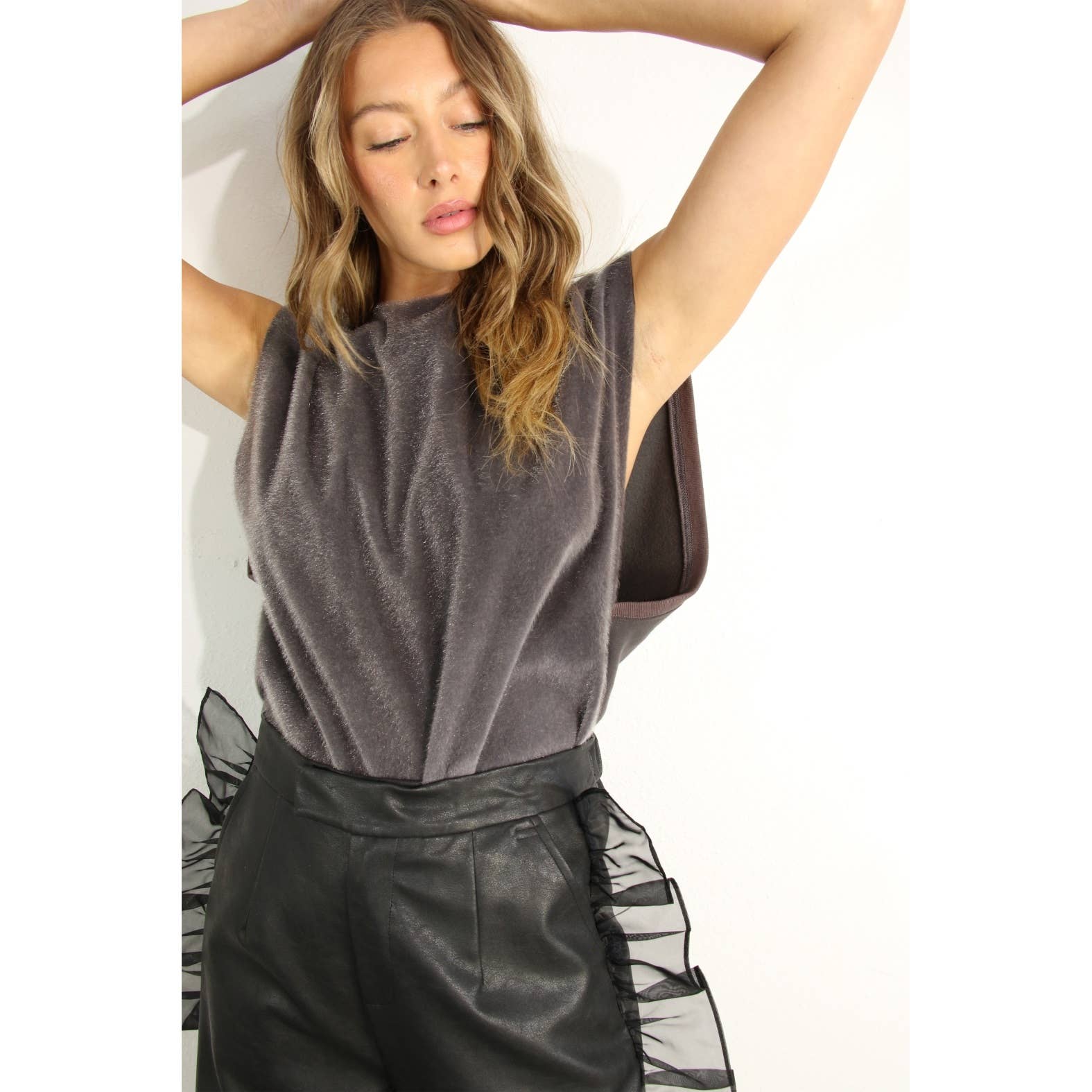 Mulla – wholesale Outerwear Vest - Women’s – FAUX FUR MIXED VEST9