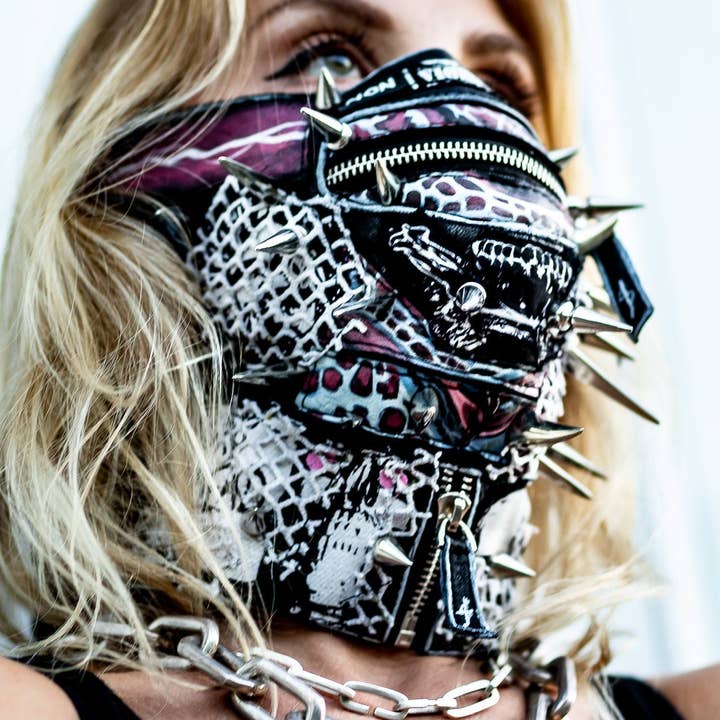 Rosa Punk Spikad Ansiktsmask för wholesale av JUNGLE TRIBE