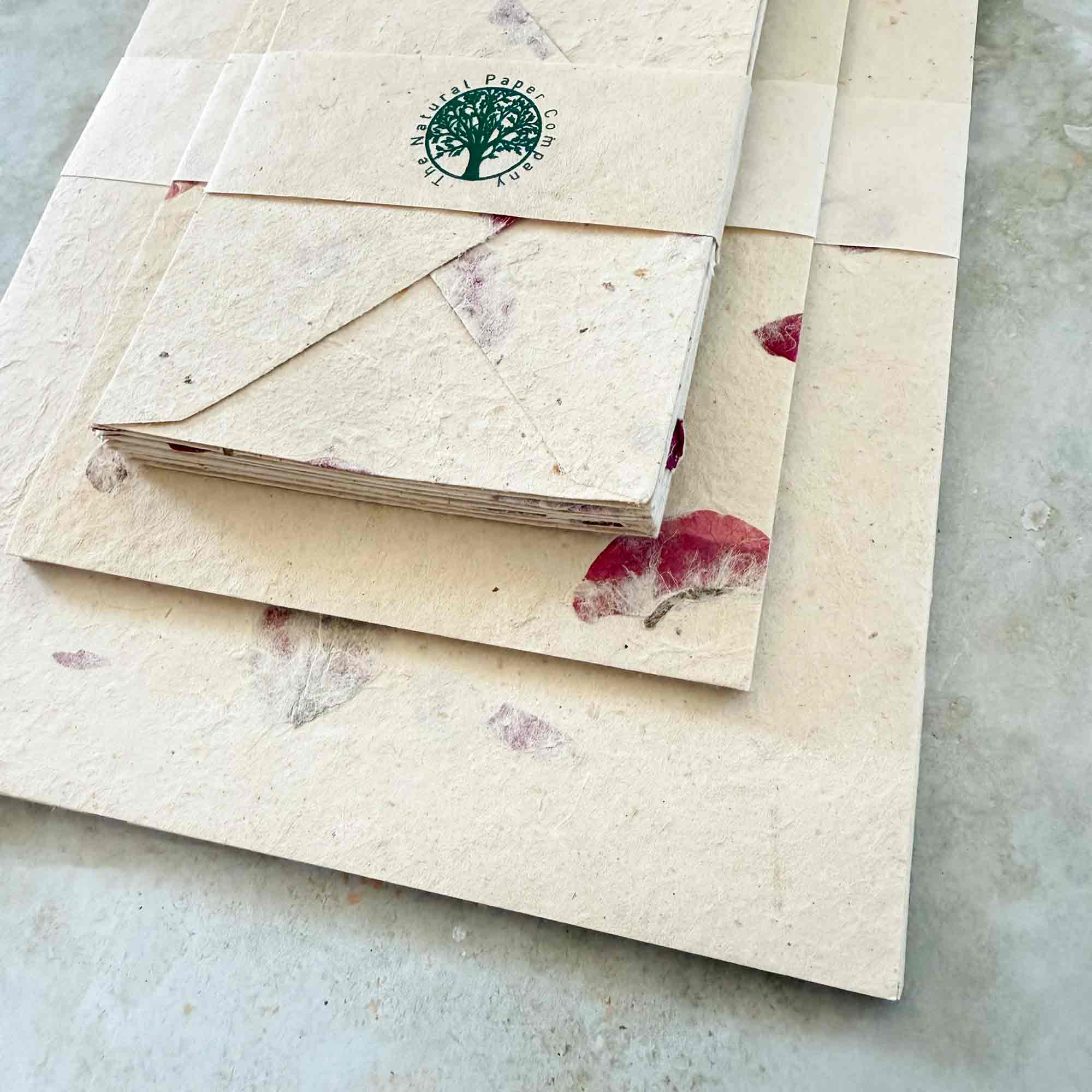 The Natural Paper Company – Conjunto de notas por atacado – Papel Lokta Nepalês Artesanal com Flores de Bougainvillea e Envelopes5