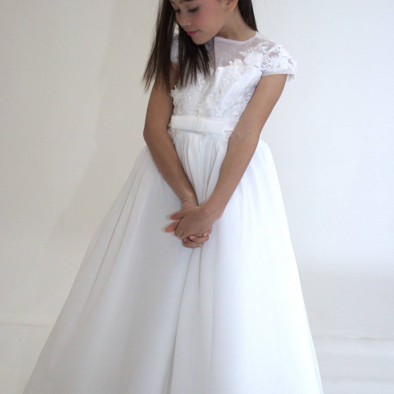 Yuko B - Wholesale Dress - Kids - JEANNE girl's dress - White8