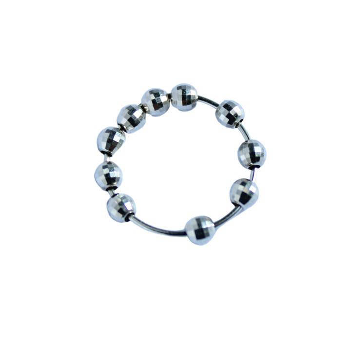 Bague Disco Relax en argent pour la vente par Kate Dumbleton Jewellery