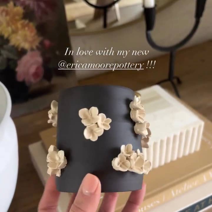 Erica Moore Pottery - Wholesale Vase - Charcoal Flower Vase3