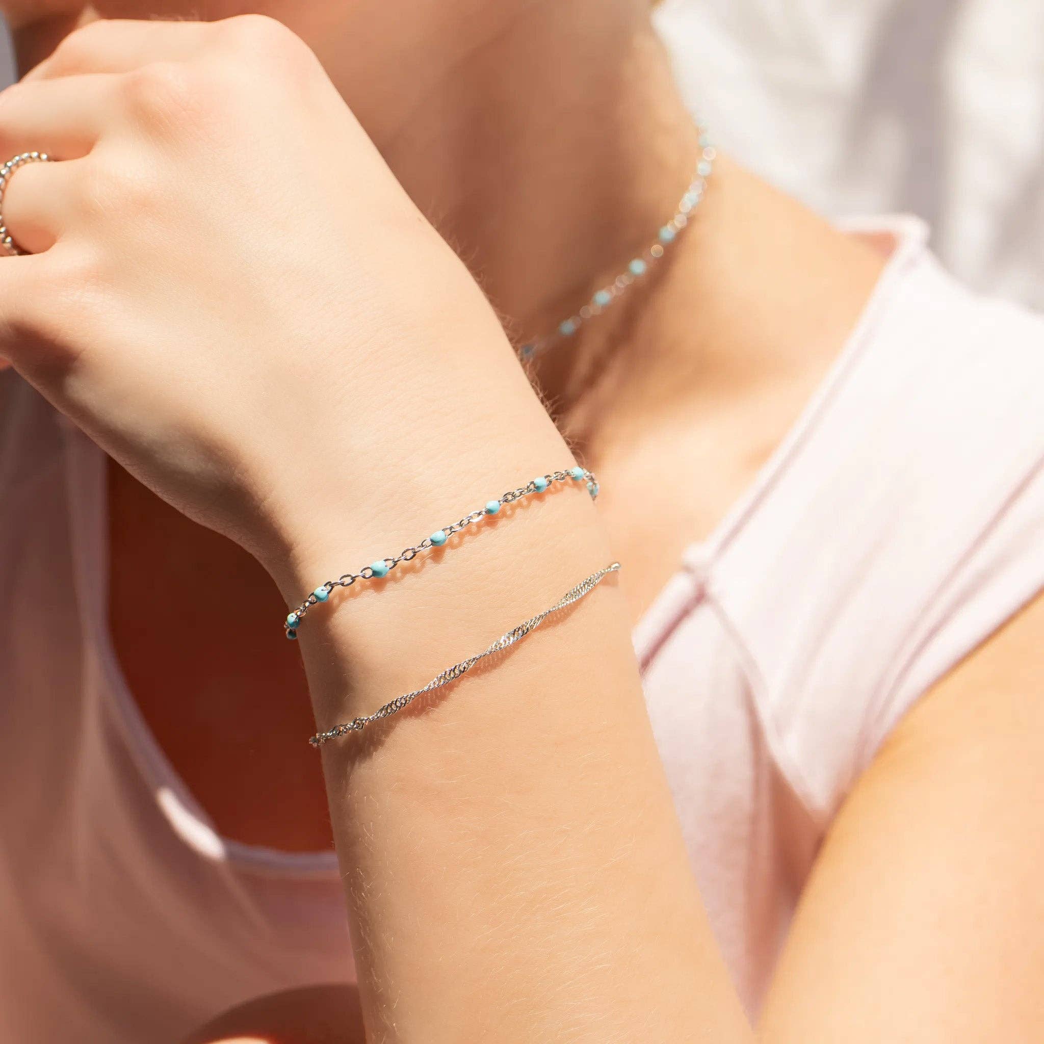 WJW – wholesale Link & chain bracelet – 18K Gold PVD Stainless Steel Turquoise Confetti Bracelet1