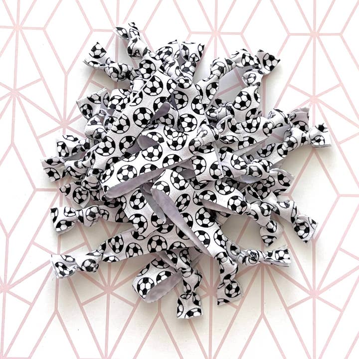 Cravates cheveux de football pour la vente par Three Girls Shop