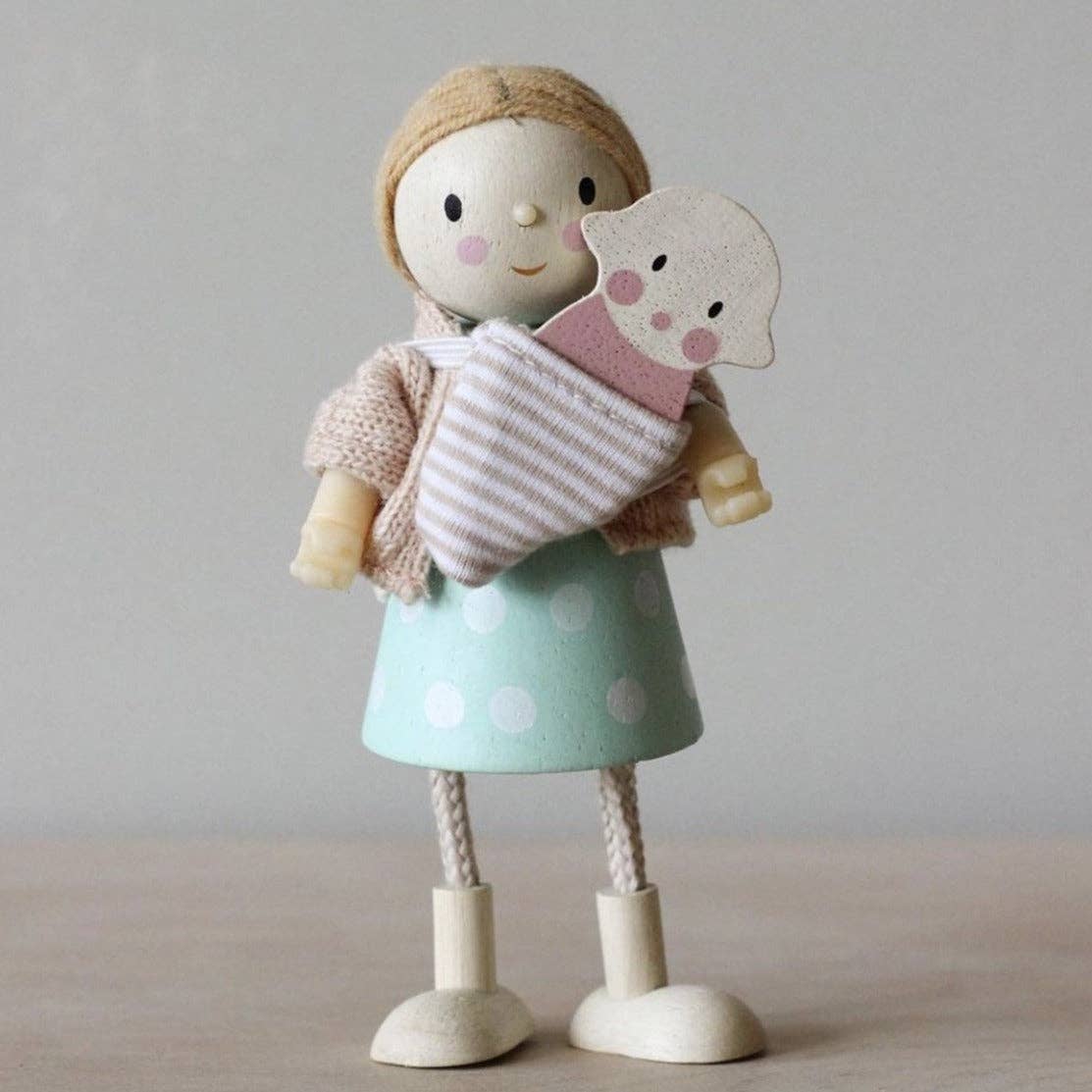 ThreadBear Design UK/EU - Wholesale Doll - Kids - Mrs Goodwood And The Baby1