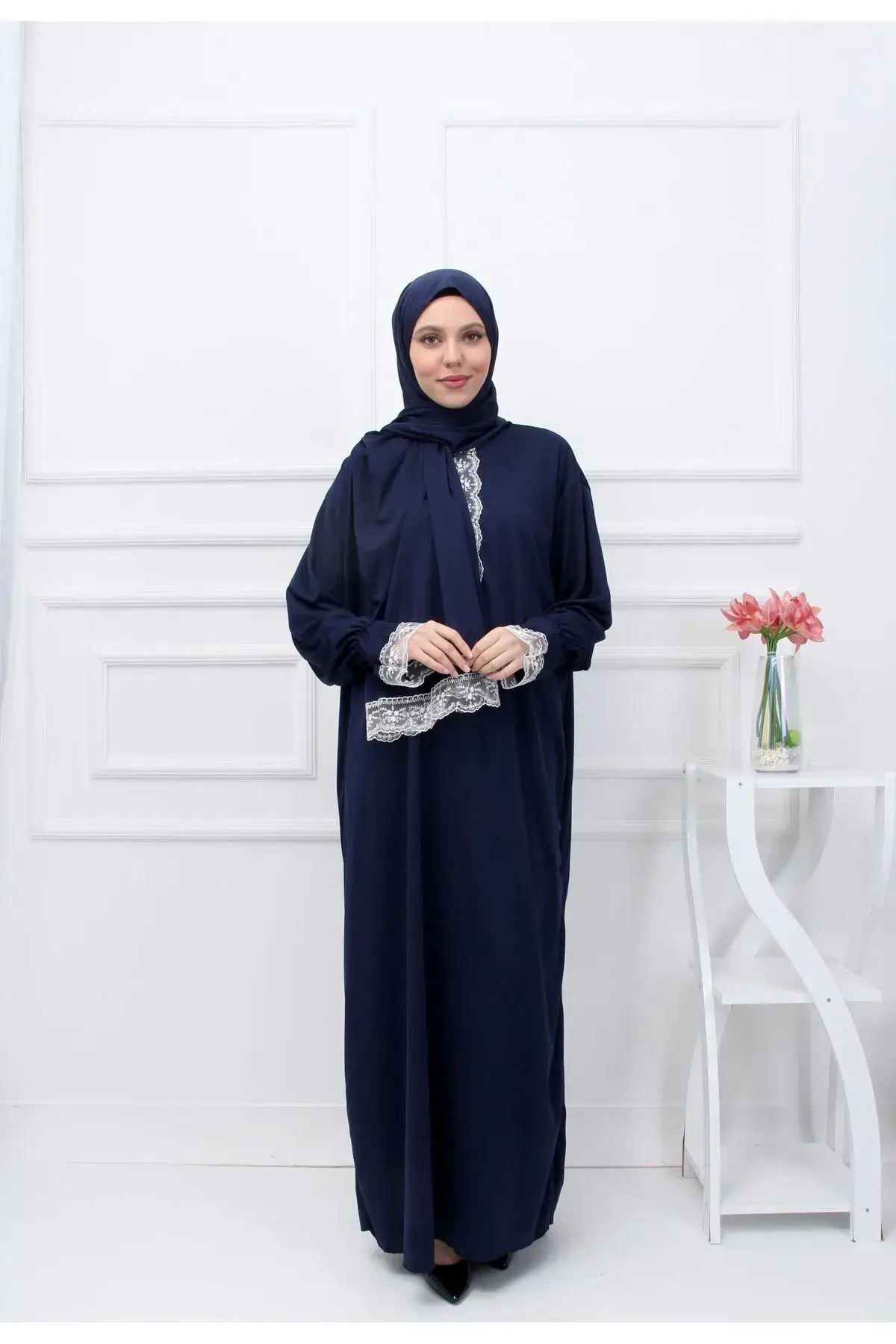 Meyran - Vente Hijabs – femme - Robe abaya saisonnière avec foulard intégré - options de couleur3