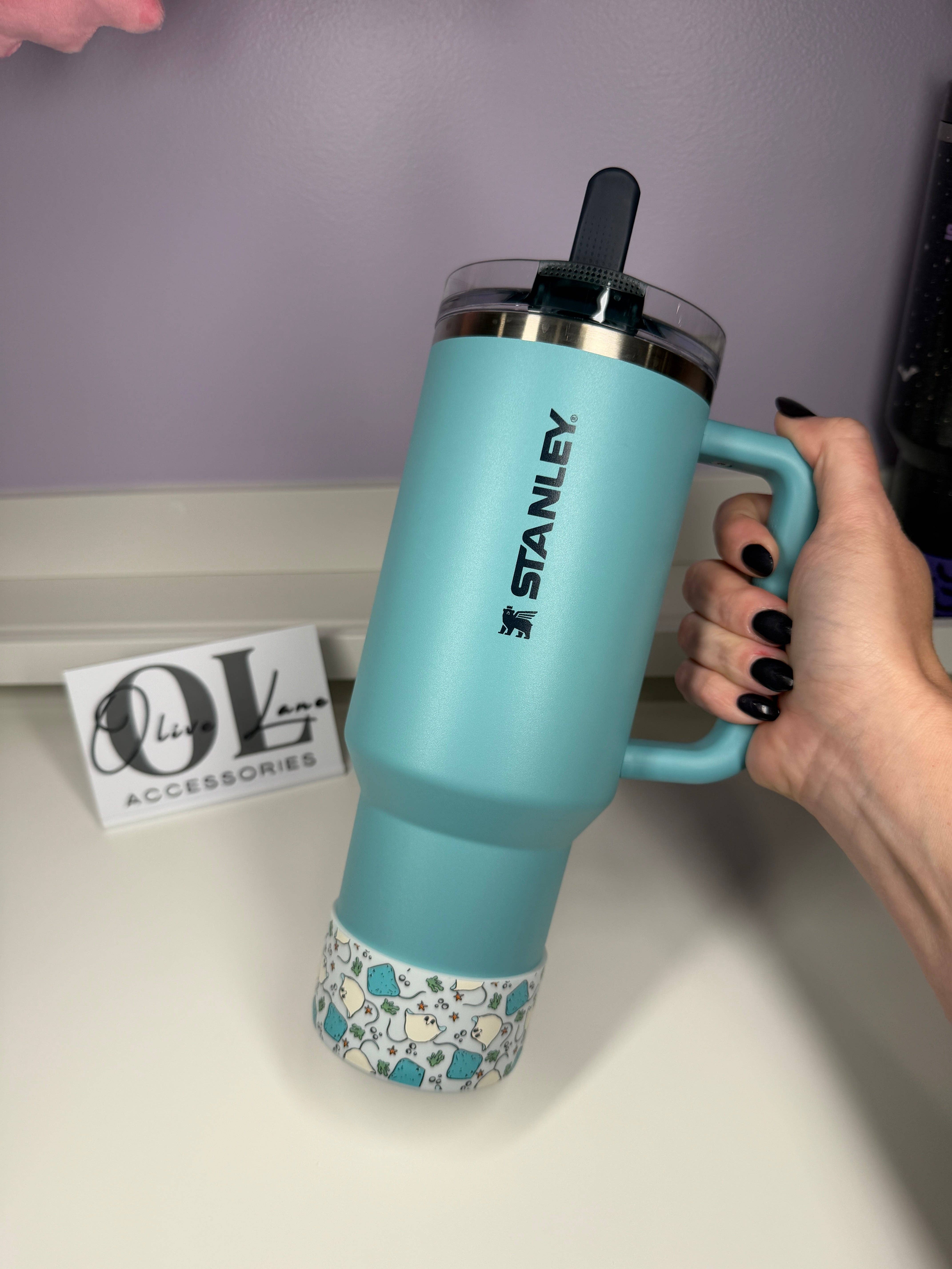 Olive Lane Accessories - Wholesale Insulated Mug/Tumbler - Smiling Stingray  - Silicone Tumbler Boot5