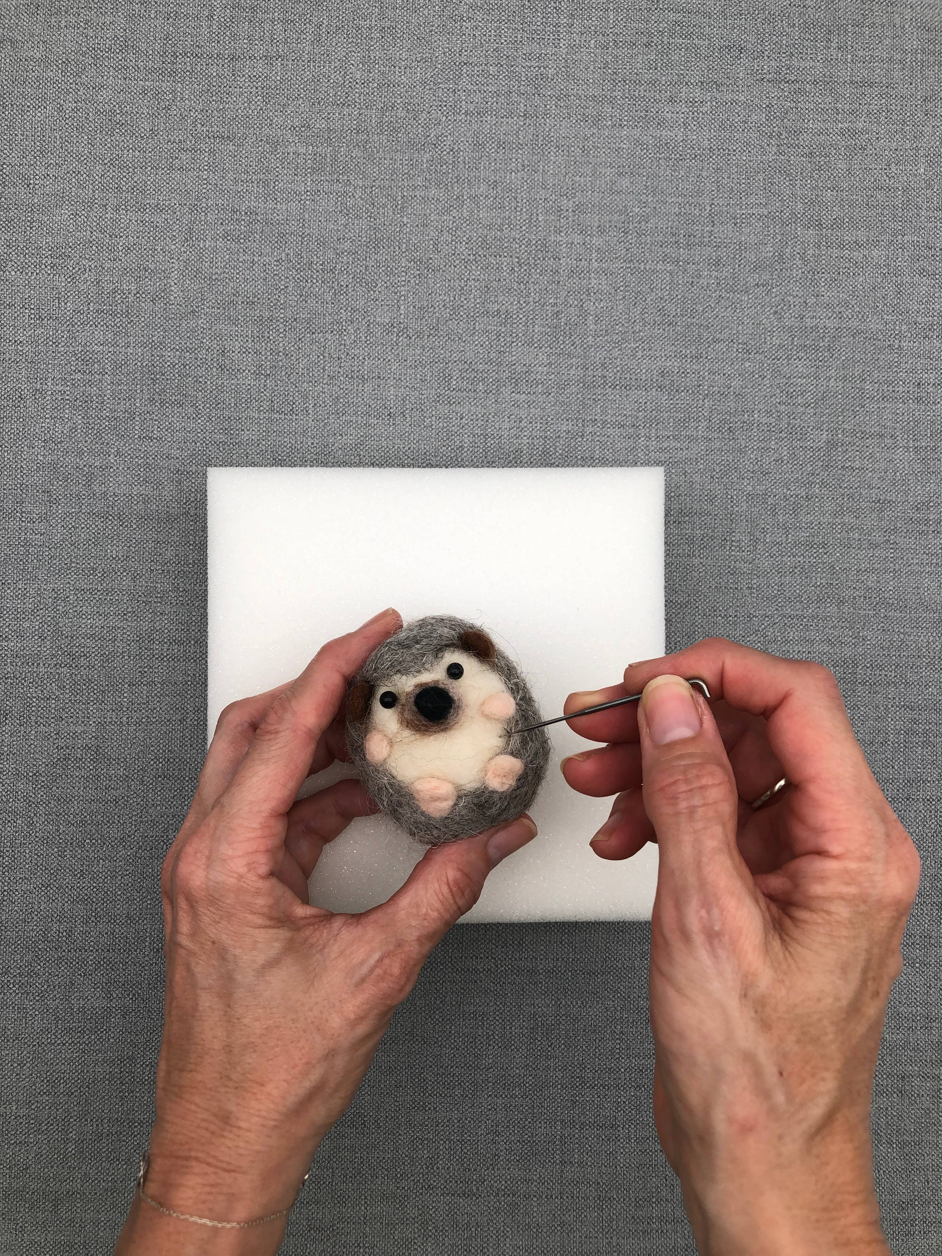 Bergin & Bath - Venta al por mayor Kit de manualidades - Alfombrilla de fieltro con aguja2