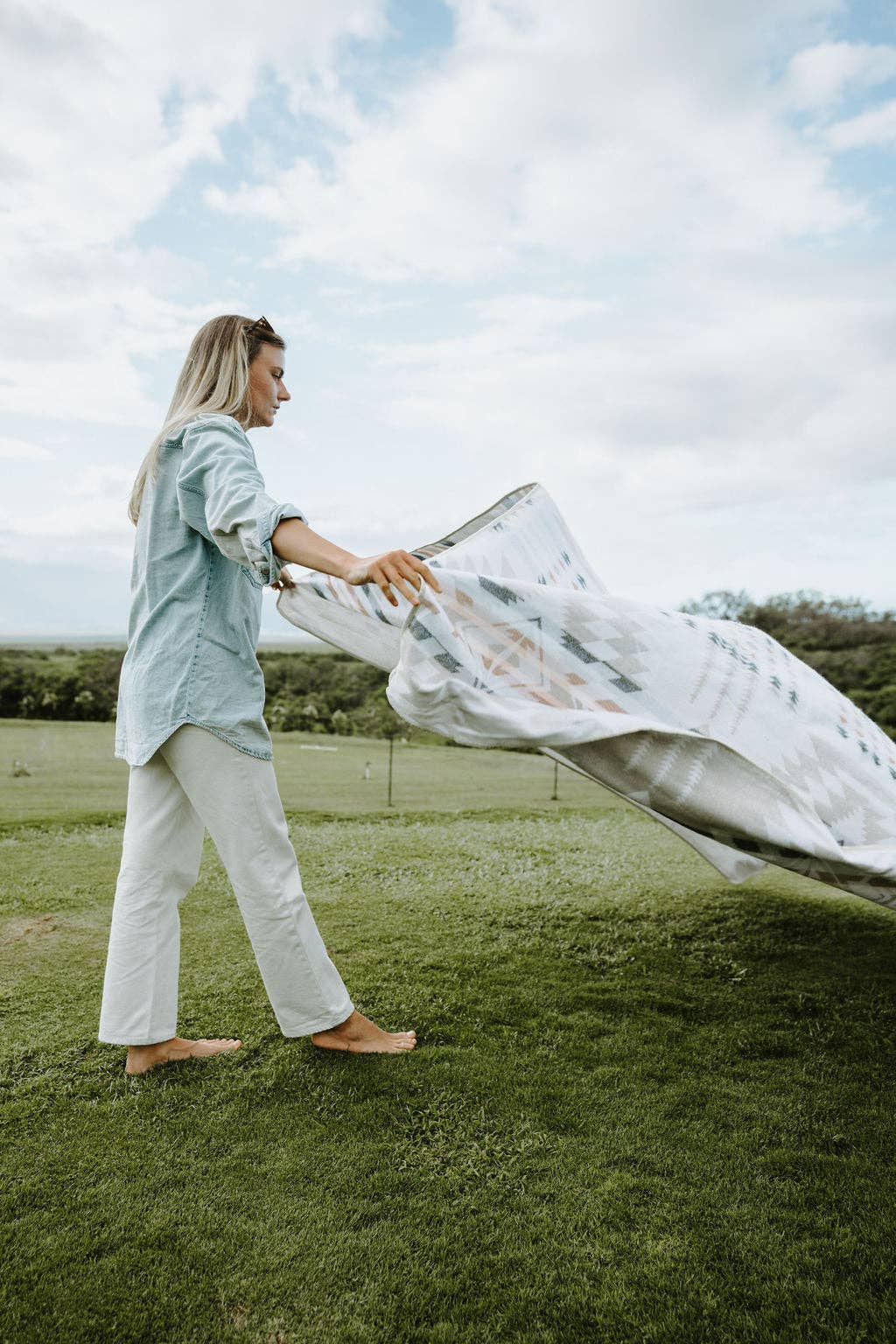 Wylde Brigade - Wholesale Throw Blanket - Puyo Aztec Reversible Blanket5