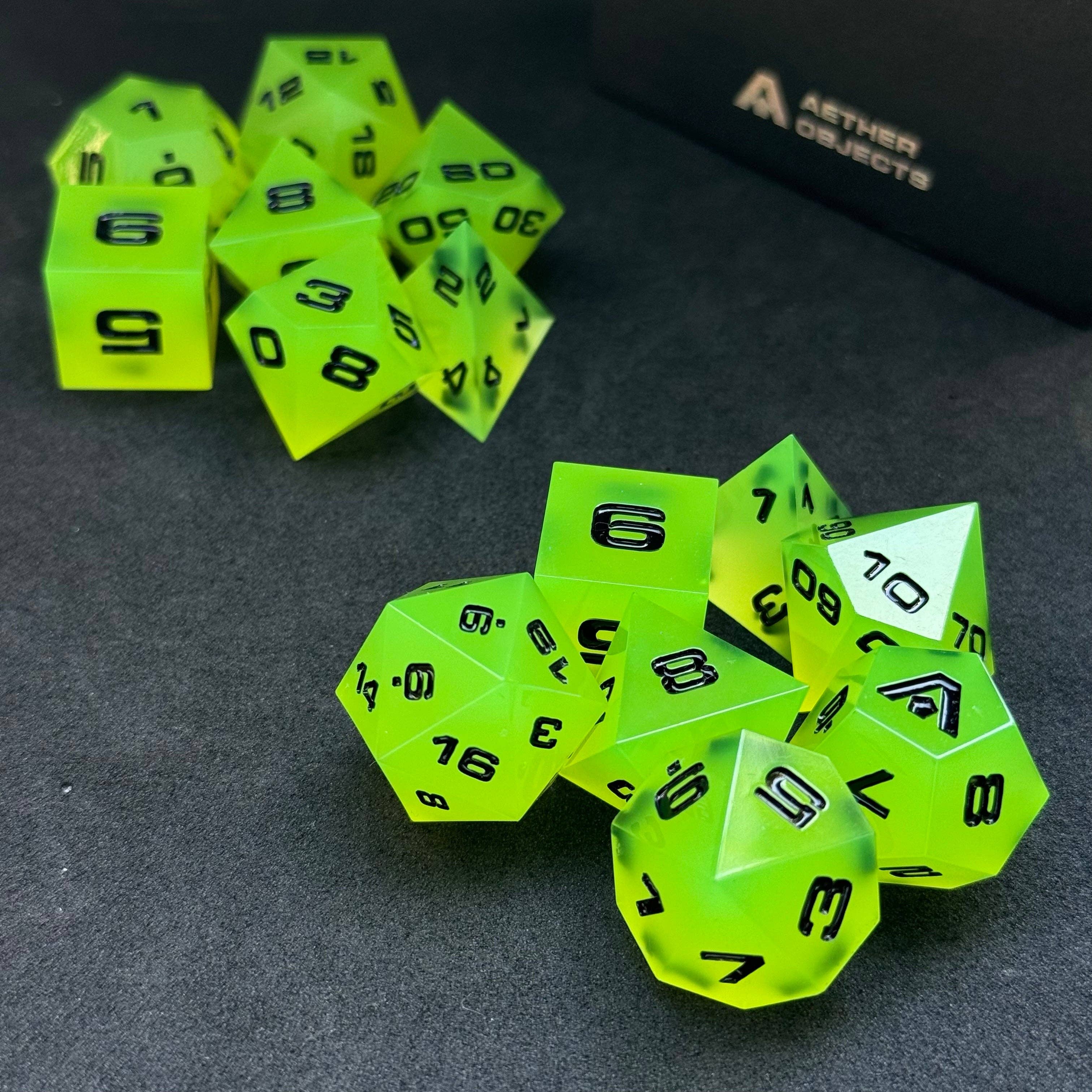 Aether Objects - Wholesale Dice - Solar Flux 7-Piece Resin Dice Set1
