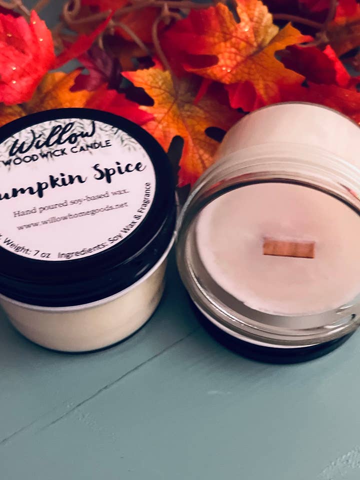 Bougie Woodwick à la citrouille épicée de 7 oz pour la vente par Willow Home Goods