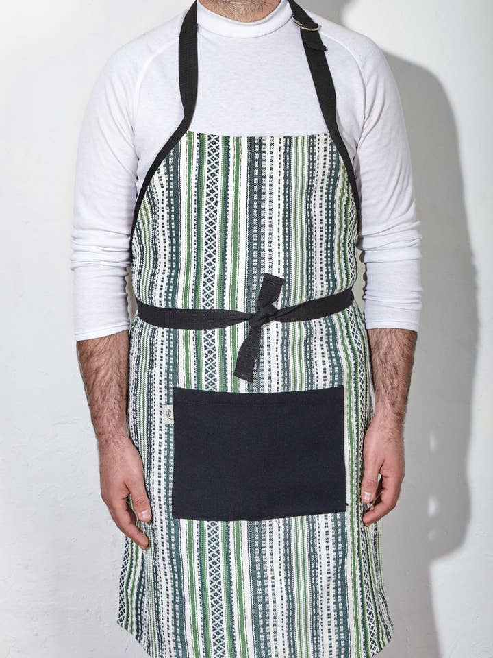 Alpujarra green apron for wholesale by Eturel Madrid