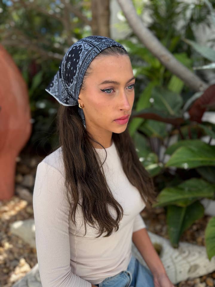 Bandana met paisley-raster voor wholesale door The Scarf Bar