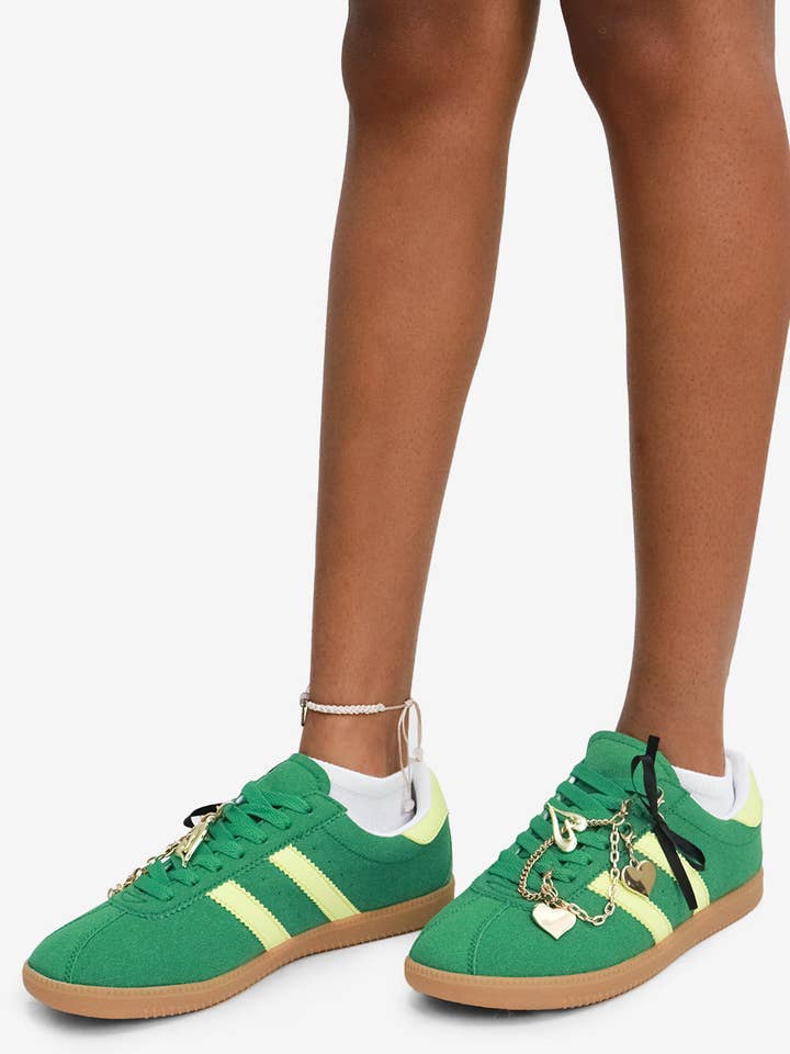 Lemonade Shoes - Wholesale Lifestyle trainers – Women′s - MACKAY - Embellished Sneaker w/ Removable Charms, Bold Color1