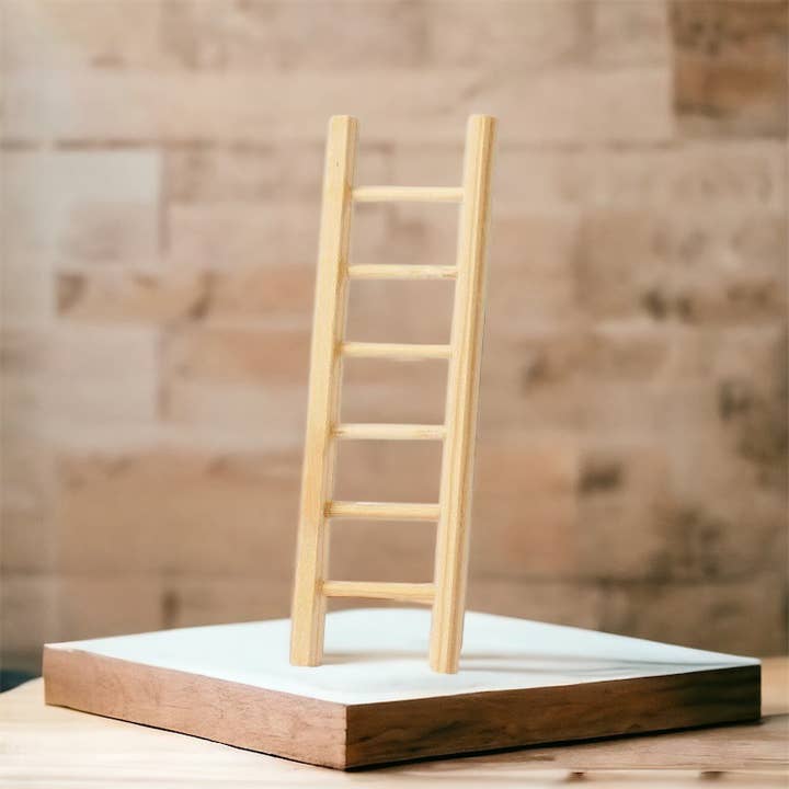 Échelle en bois Gnome Home pour la vente par Marketplace24