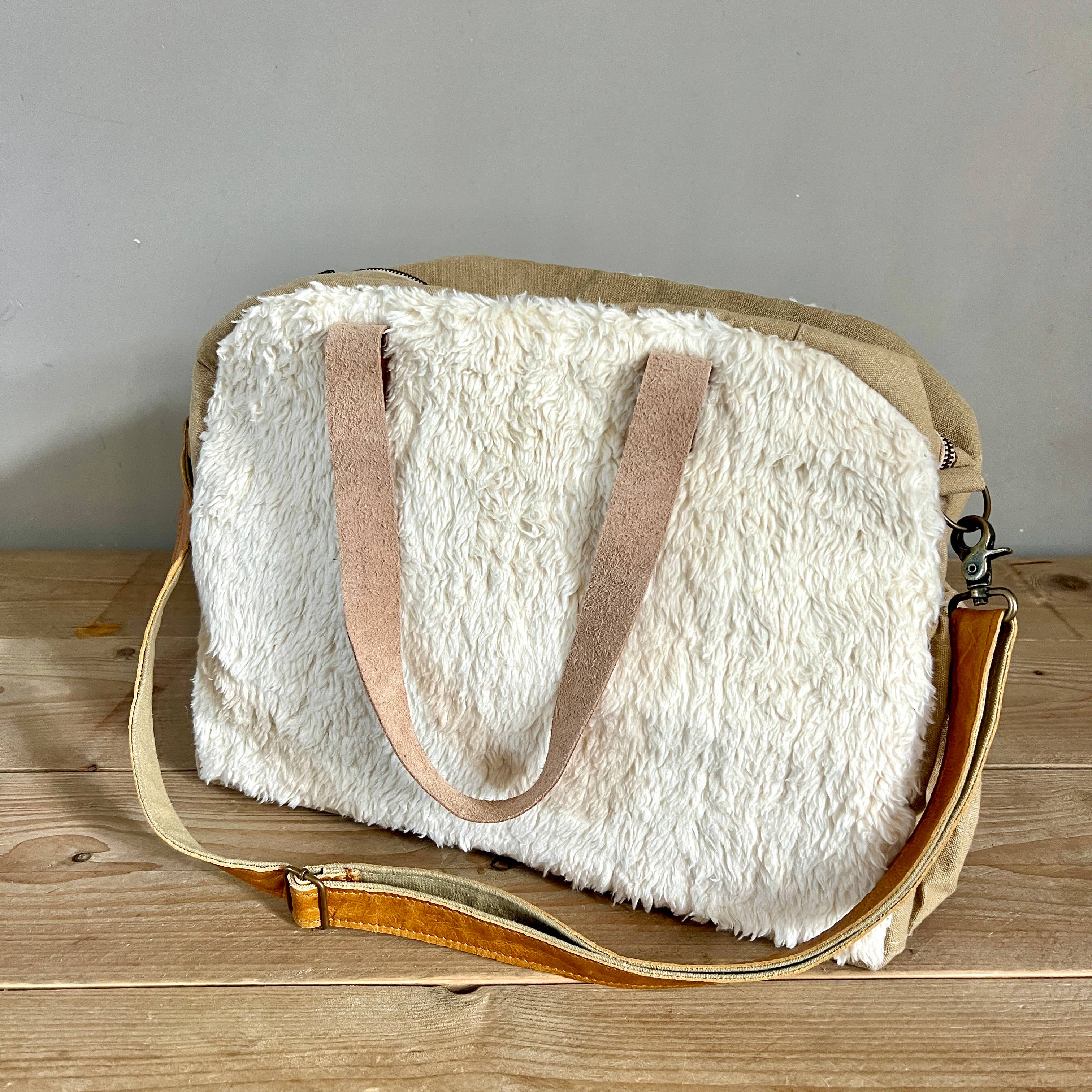 Liefe NL - Wholesale Tote Bag - Women's - Teddy Bowling Bag (cotton teddy) NEW Batch5