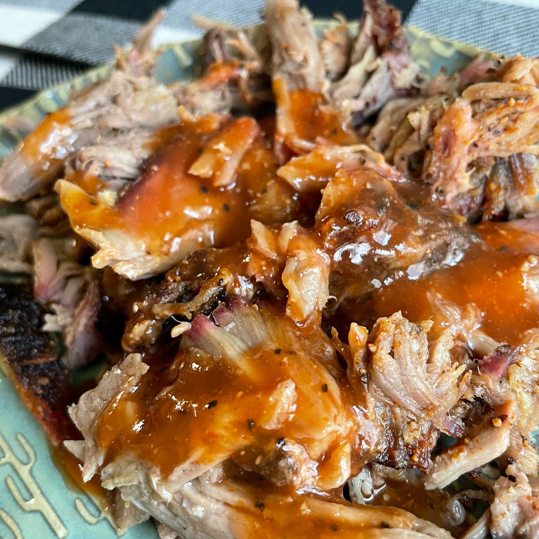 Lane's BBQ - Wholesale BBQ Sauce - Itsa Vinegar Sauce - 13.5oz Bottle1