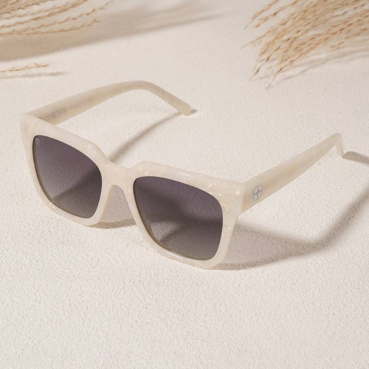 Fenna&Fei - Wholesale Sunglasses - Women's - Chateau Sunglasses
