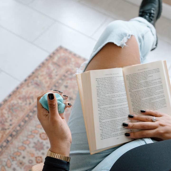 Pinch Me Therapy Dough – Bola/massa de alívio de stress por atacado – Massa de Terapia Pinch Me Zen4