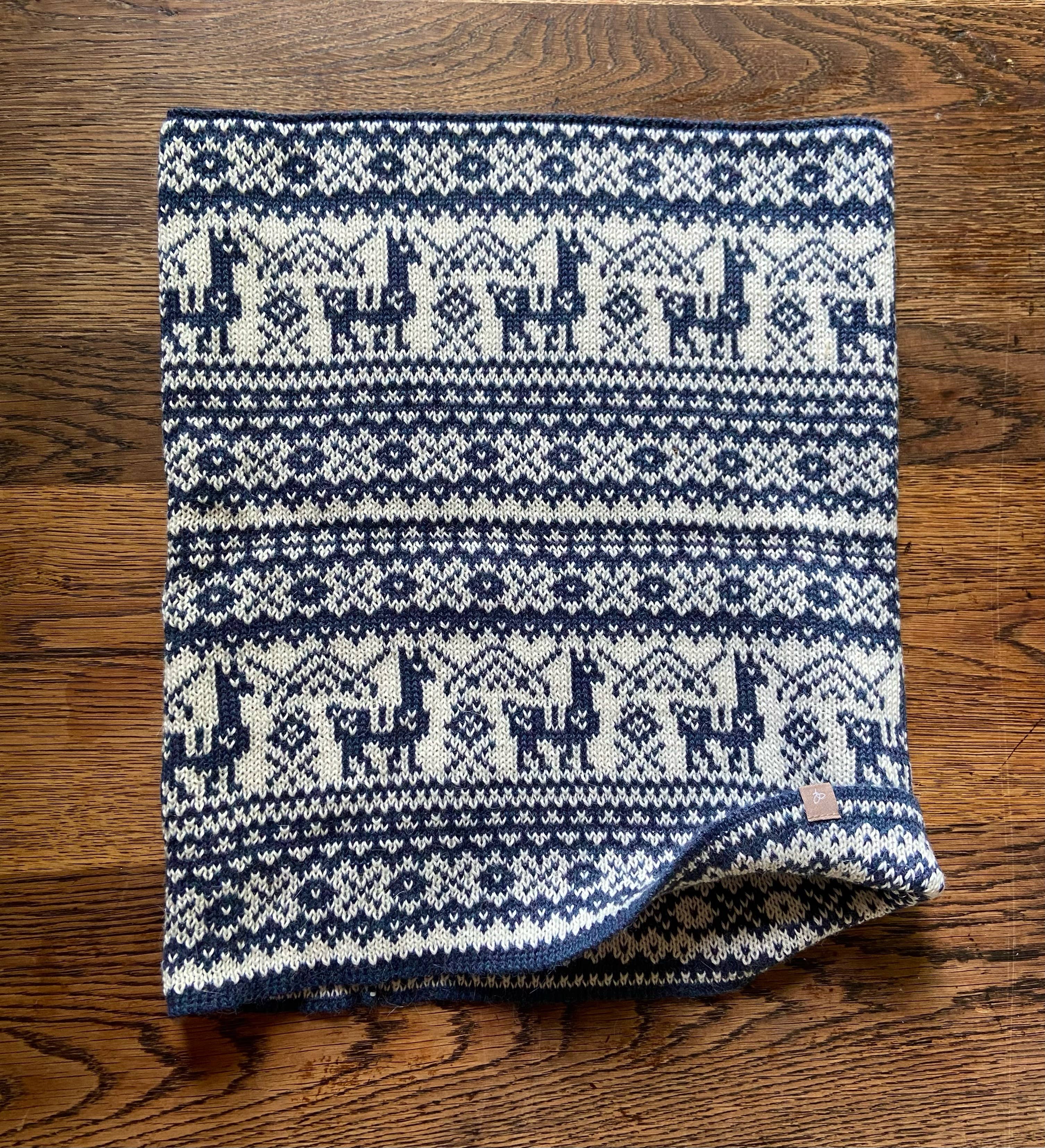 Samantha Holmes Alpaca Clothing and Gifts - Wholesale Scarf - Women's - Alpaca Fair Isle Cowl / Snood7