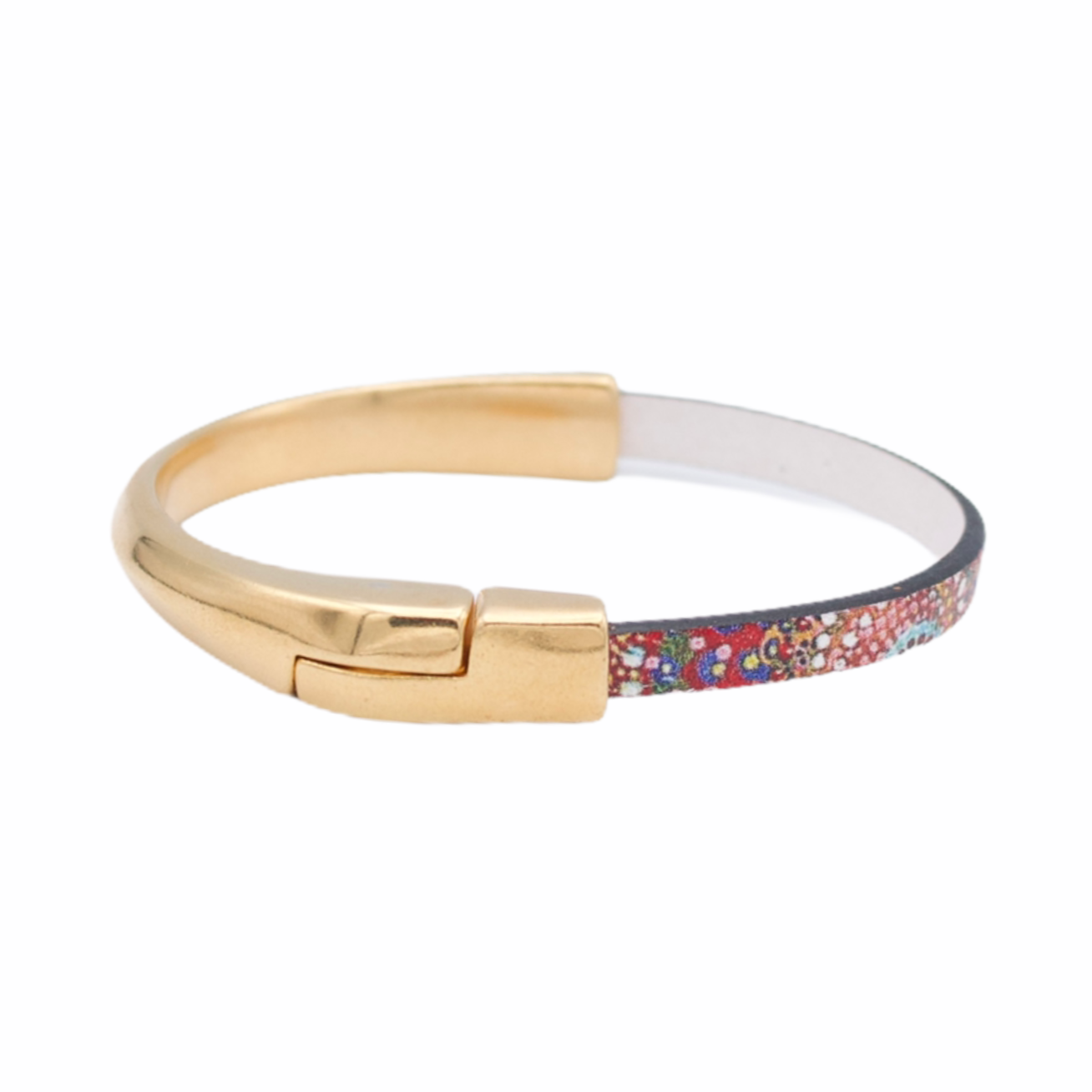 Araracuara - Wholesale Bangle Bracelet - AMACAYACÚ leather bracelet (gold) with magnetic clasp17