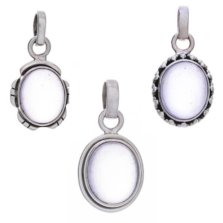 Geassorteerde kleine ovale lavendelkwarts hanger (20 tot 23 mmH) voor wholesale door Kheops BLJ Jewelry