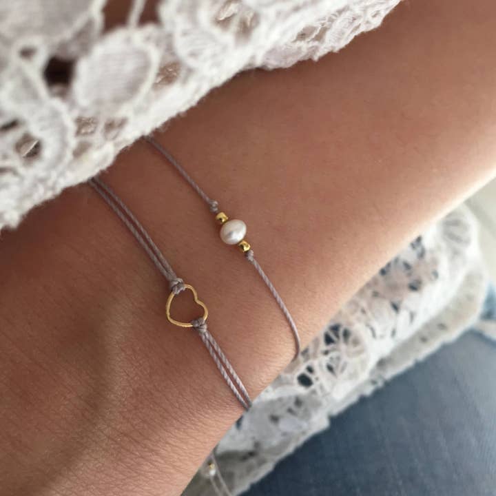 QUEENHANDMADES - Wholesale Charm/Dangle Bracelet - Heart Friendship bracelet1