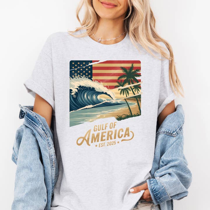T-shirt "Gulf Of America Est 2025 4 Juillet" pour la vente par Londas Tees and Tumblers