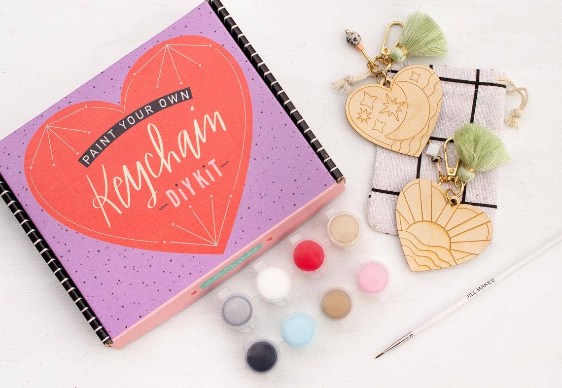 Jill Makes - Wholesale DIY craft kit - DIY Heart Painting Keychain Kit6