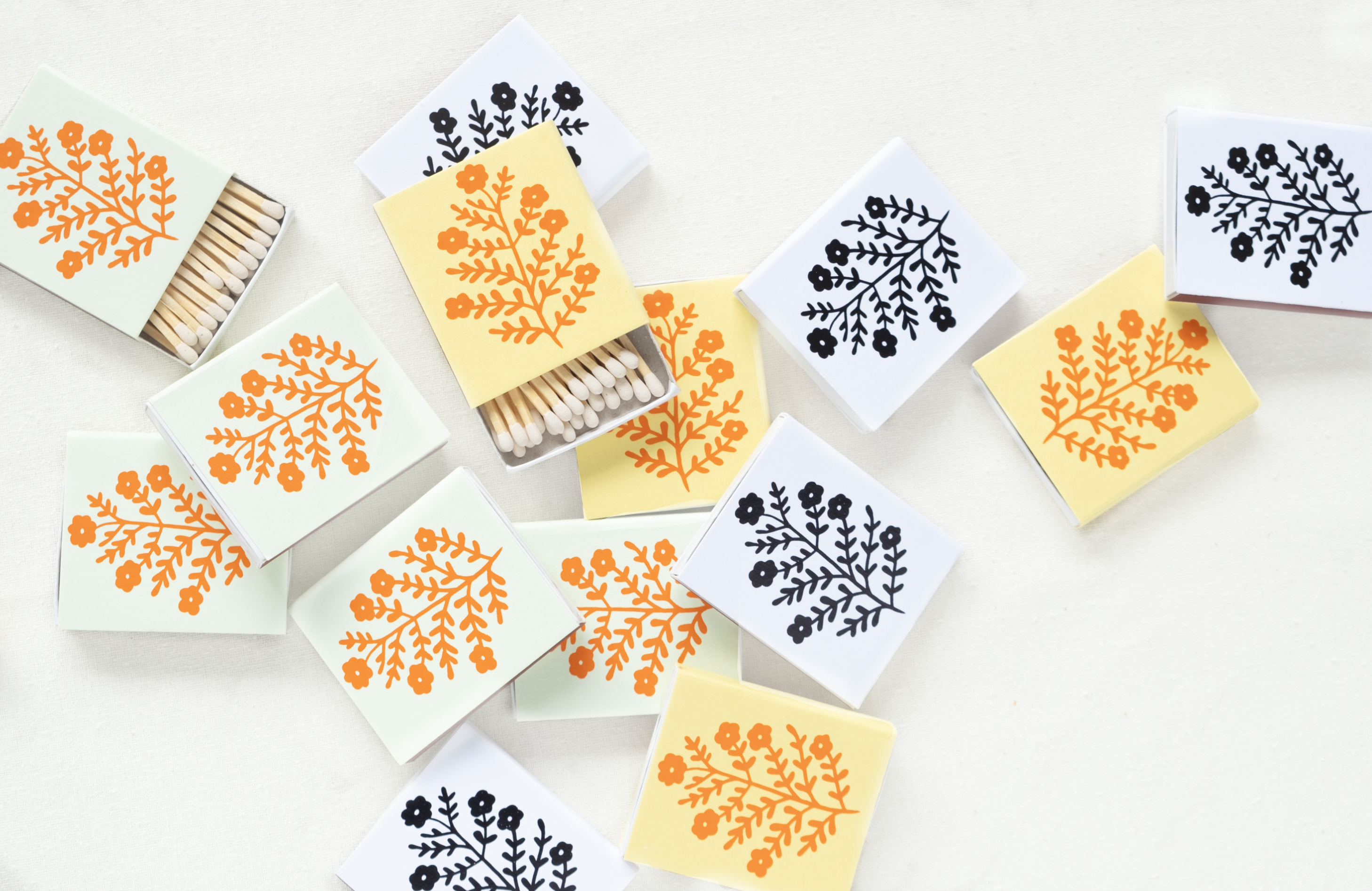 Elana Gabrielle - Wholesale Matches - Floral Matchbox - Black and White1