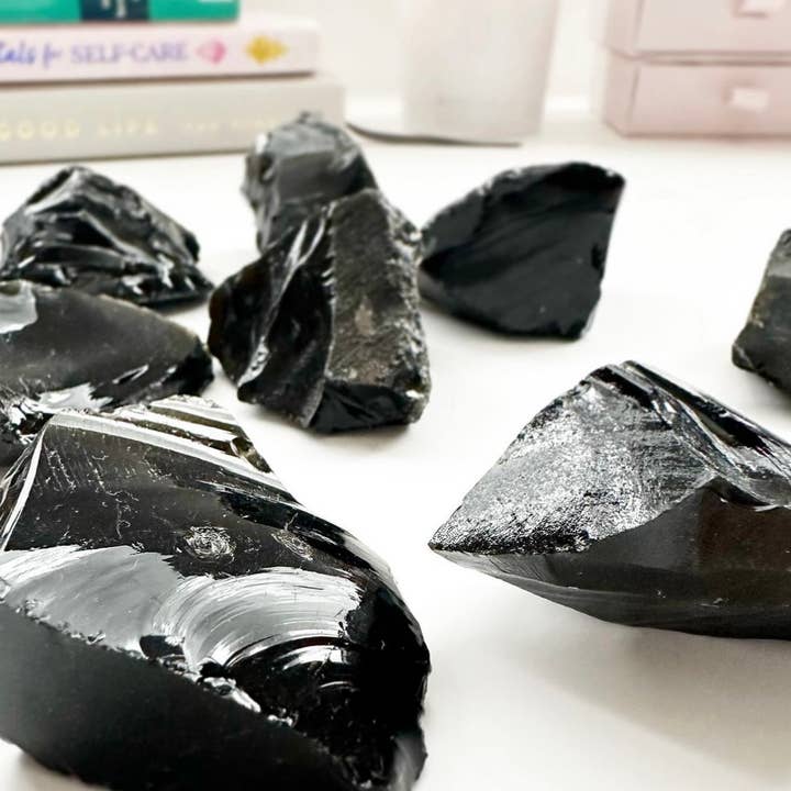Raw Black Obsidian Stone for wholesale by CRISTALLI E STELLE