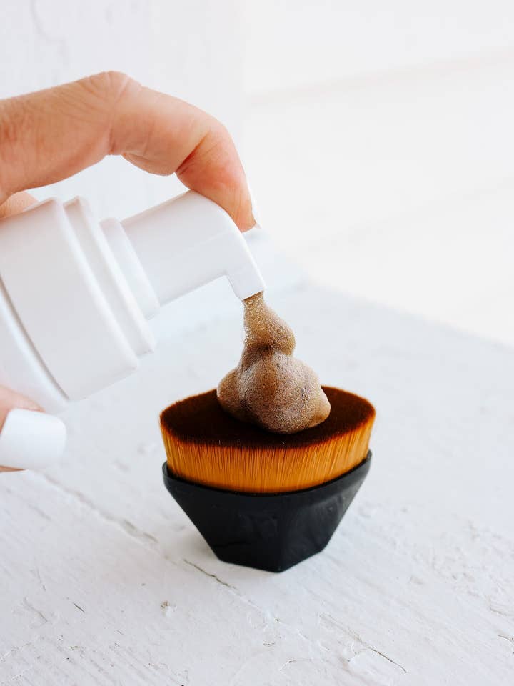 Kabuki Body Brush for wholesale by Northern Bronze