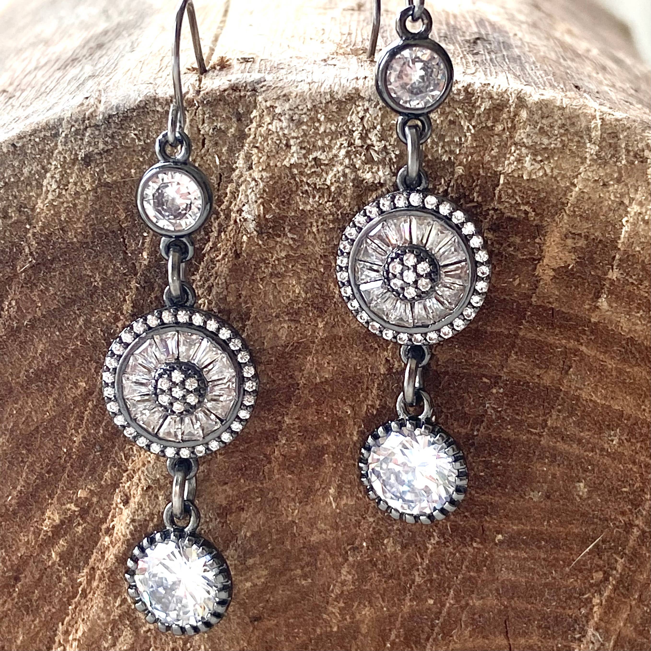 VB&CO Designs Handmade Jewelry – Engroshandel Hængeøreringe og creoløreringe – Sparkly formelle øreringe brude boutique salon smykker5